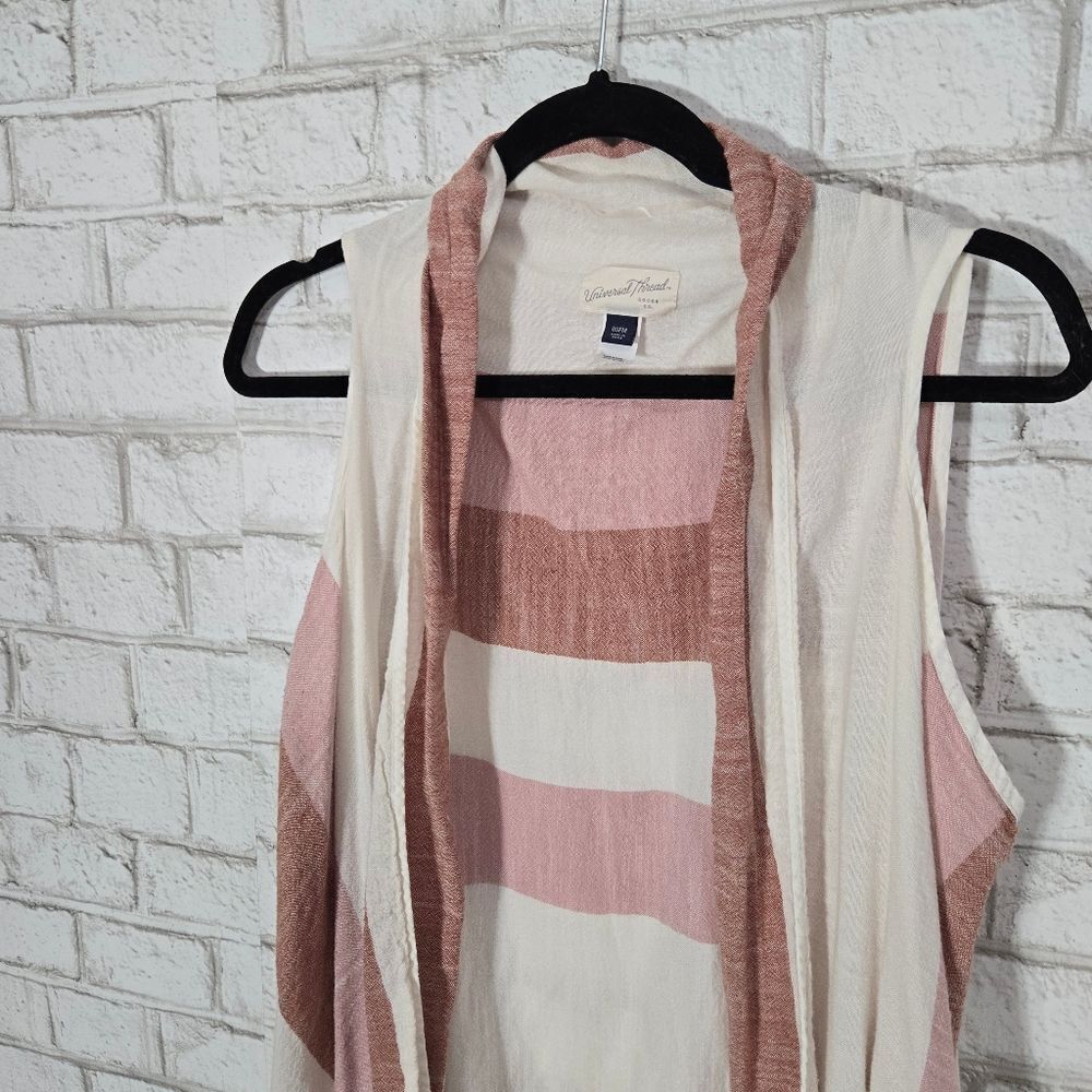 Universal Thread top - Picture 2 of 12